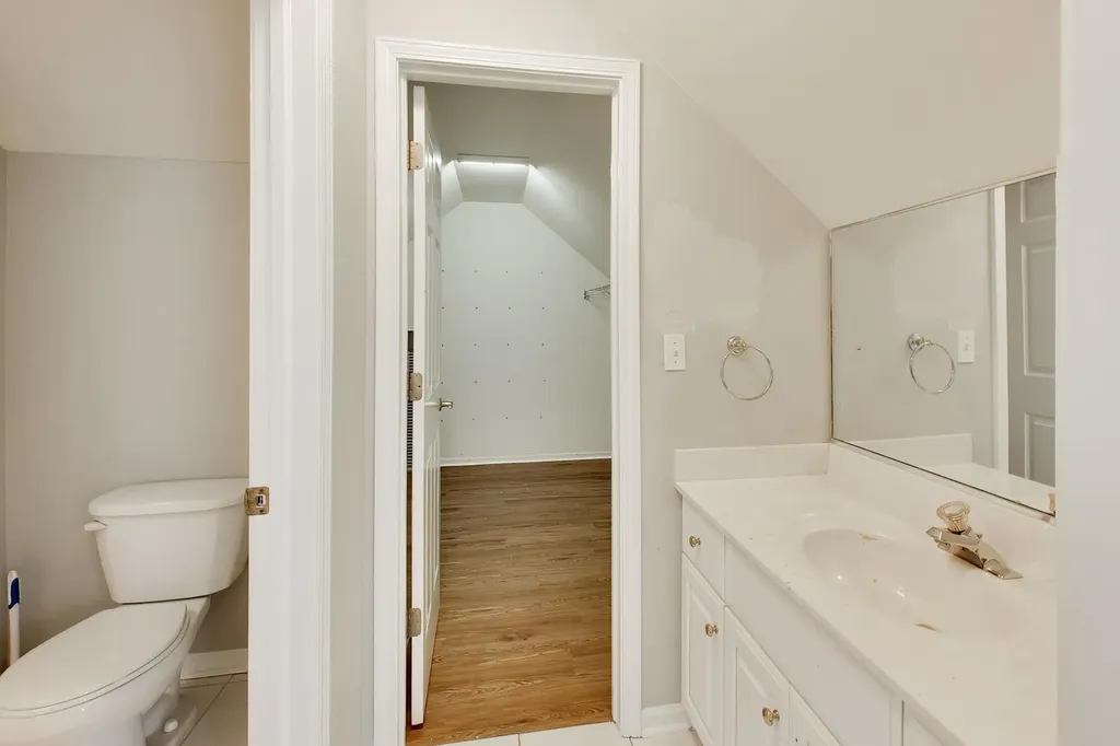 2232 Regency Woods Drive Lisle IL 60532