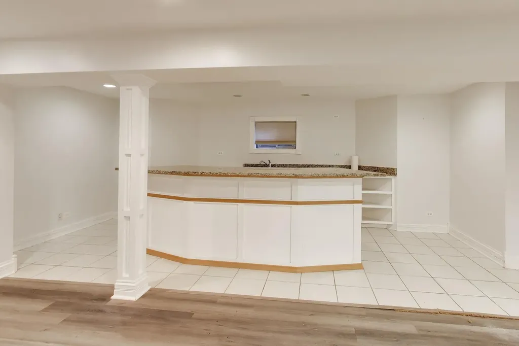 2232 Regency Woods Drive Lisle IL 60532
