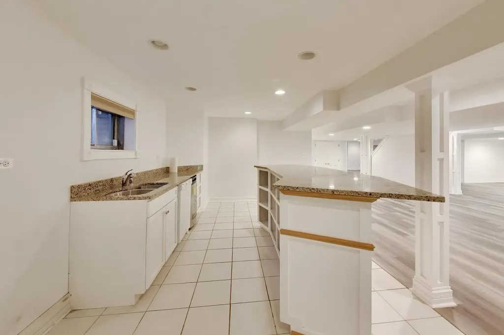 2232 Regency Woods Drive Lisle IL 60532