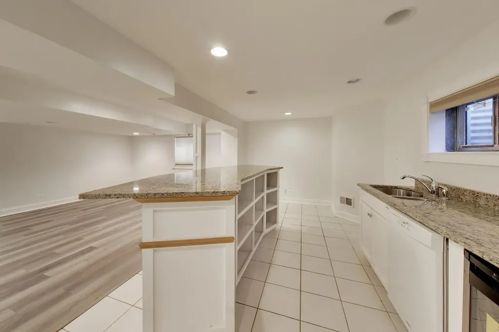 2232 Regency Woods Drive Lisle IL 60532