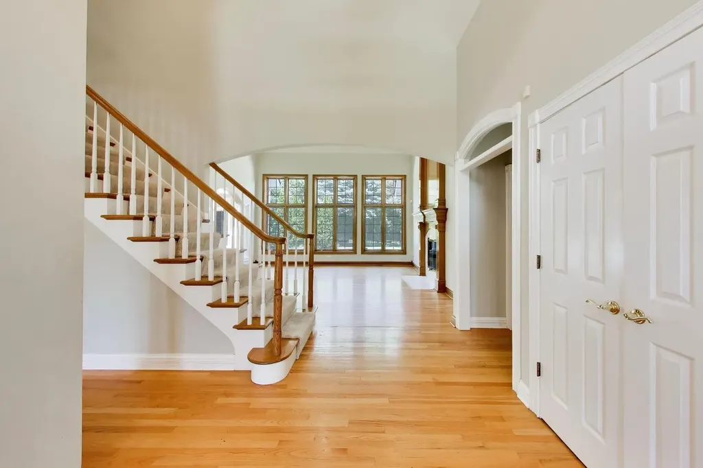 2232 Regency Woods Drive Lisle IL 60532