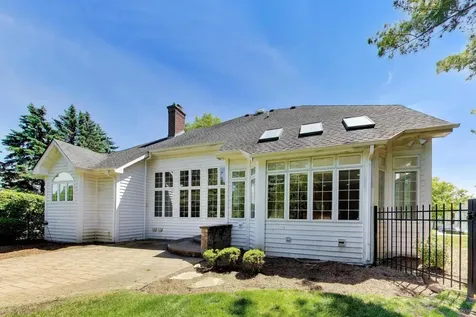 2232 Regency Woods Drive Lisle IL 60532