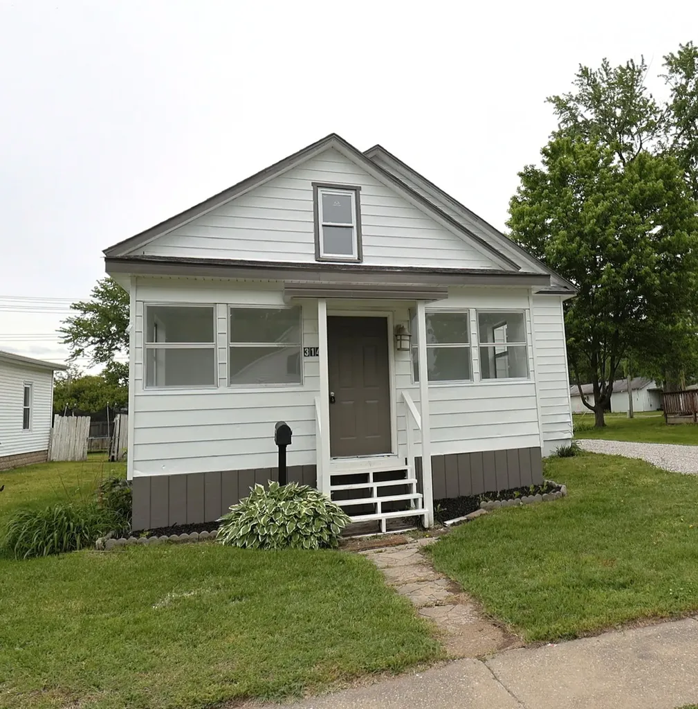 314 South Franklin Street Salem IL 62881