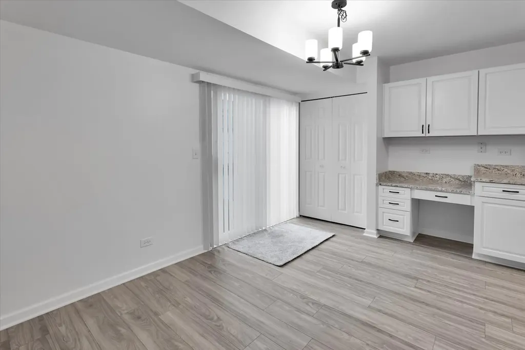 984 Four Seasons Boulevard Aurora IL 60504