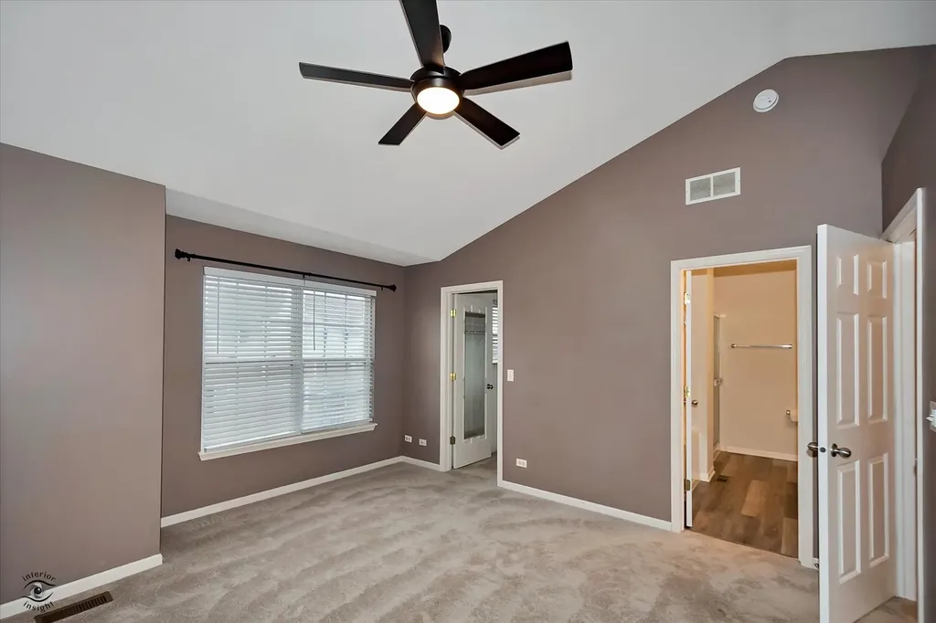 582 Declaration Lane Aurora IL 60502