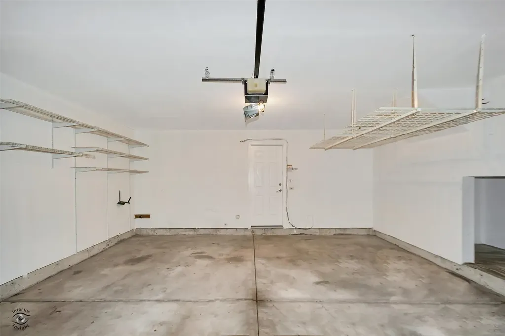 582 Declaration Lane Aurora IL 60502