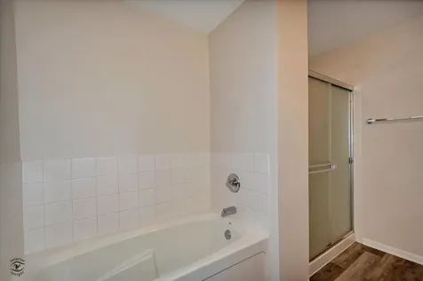 582 Declaration Lane Aurora IL 60502
