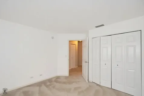 582 Declaration Lane Aurora IL 60502