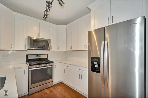 582 Declaration Lane Aurora IL 60502