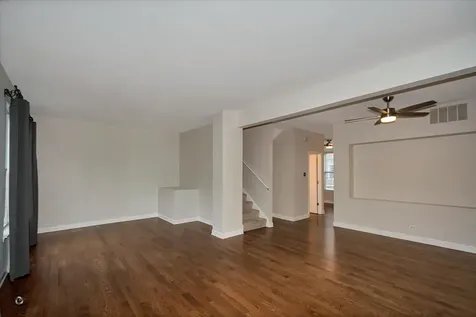 582 Declaration Lane Aurora IL 60502