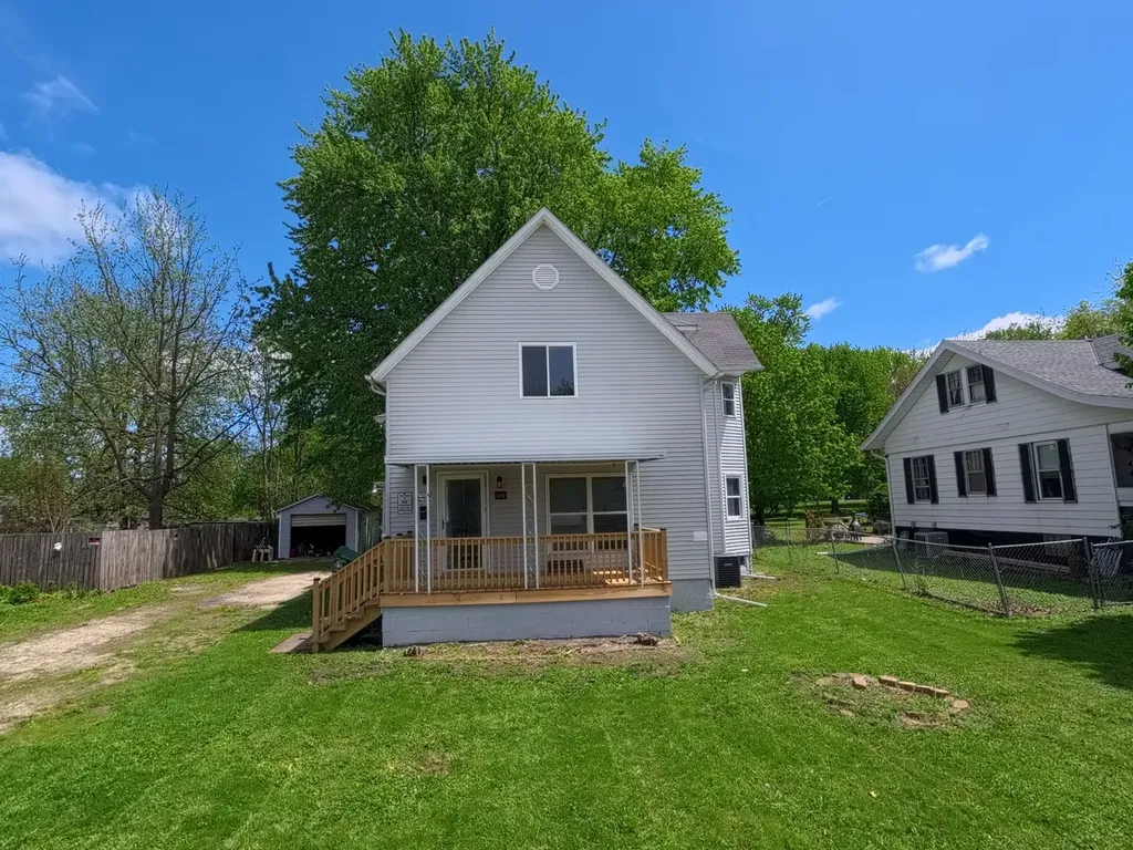 649 Indiana Avenue Galesburg IL 61401
