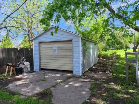 649 Indiana Avenue Galesburg IL 61401
