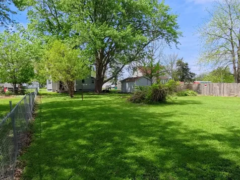 649 Indiana Avenue Galesburg IL 61401