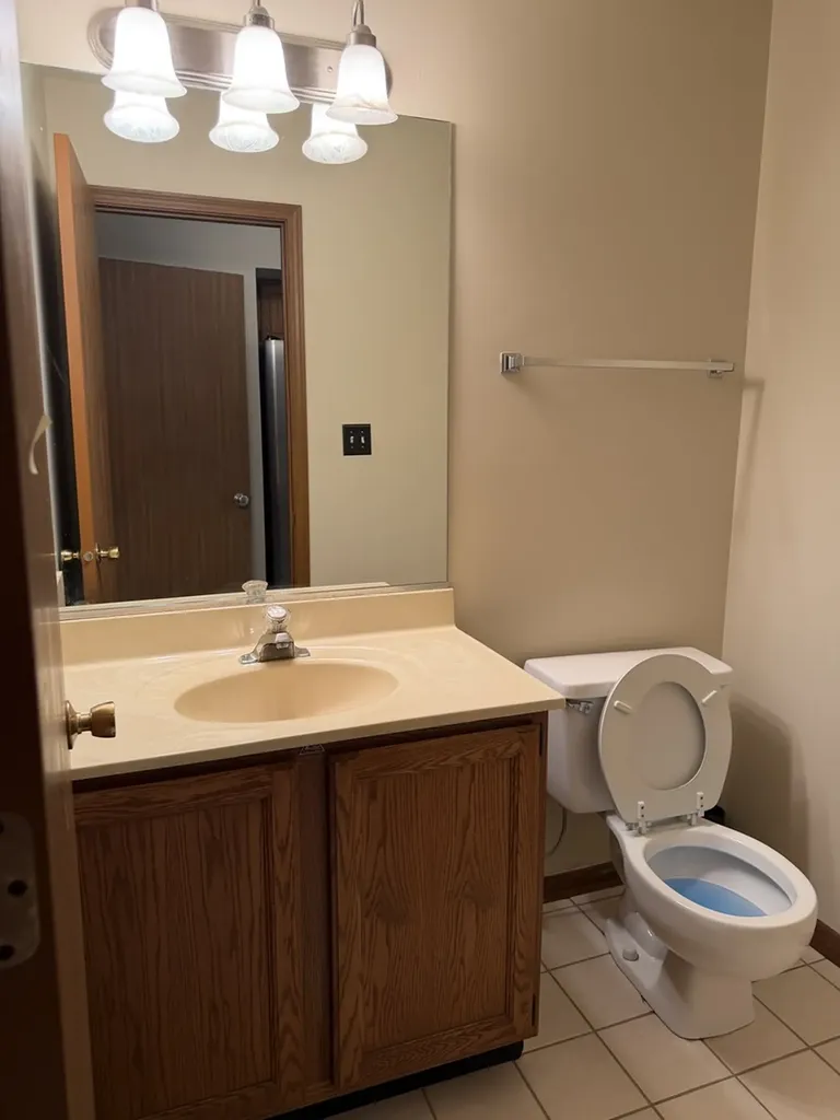 101 South Oakhurst Drive Aurora IL 60504