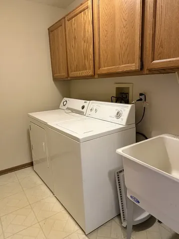 101 South Oakhurst Drive Aurora IL 60504
