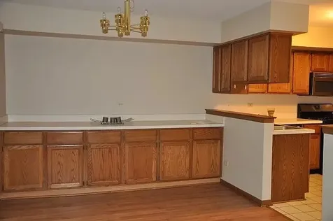 101 South Oakhurst Drive Aurora IL 60504