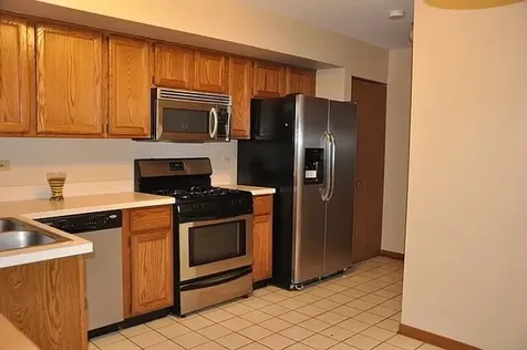 101 South Oakhurst Drive Aurora IL 60504