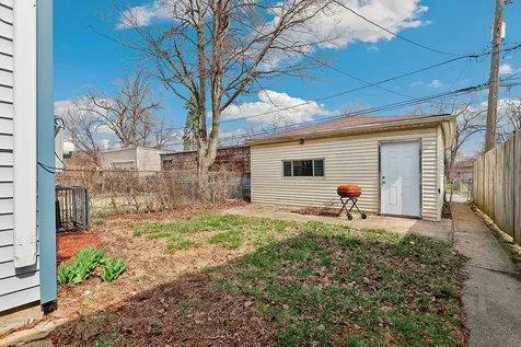 11945 South Yale Avenue Chicago IL 60628