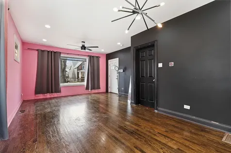 11945 South Yale Avenue Chicago IL 60628