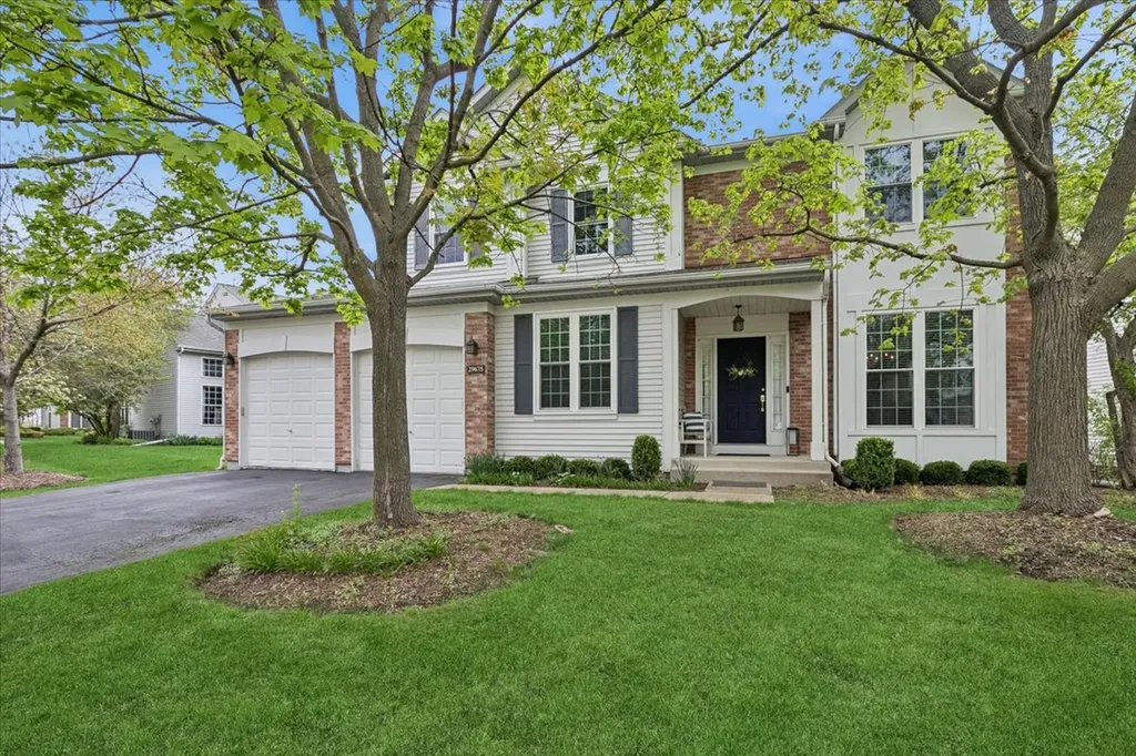 29675 North Environ Circle Lake Bluff IL 60044