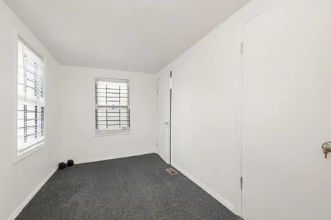 7642 South Dante Avenue Chicago IL 60619