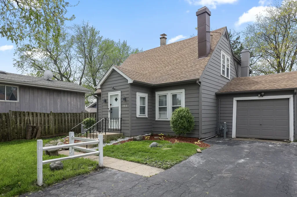 366 North Hemlock Avenue Wood Dale IL 60191