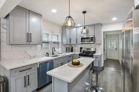 366 North Hemlock Avenue Wood Dale IL 60191
