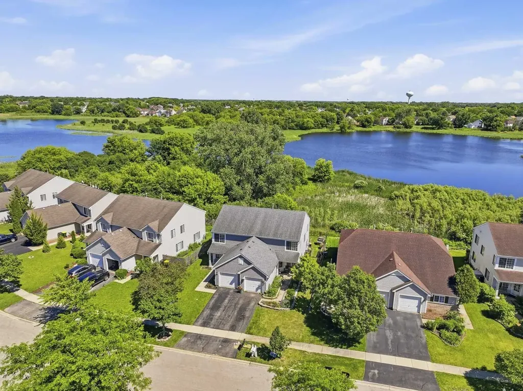 2814 Impressions Drive Lake In The Hills IL 60156