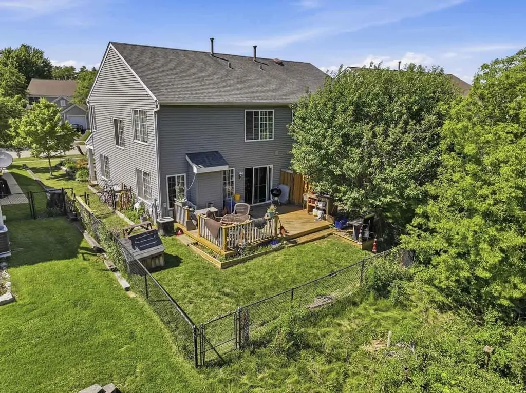 2814 Impressions Drive Lake In The Hills IL 60156