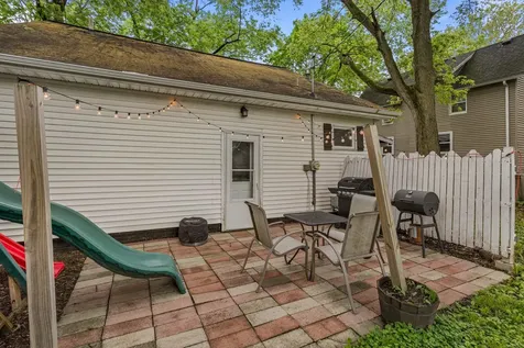 702 East Lincoln Street Monticello IL 61856