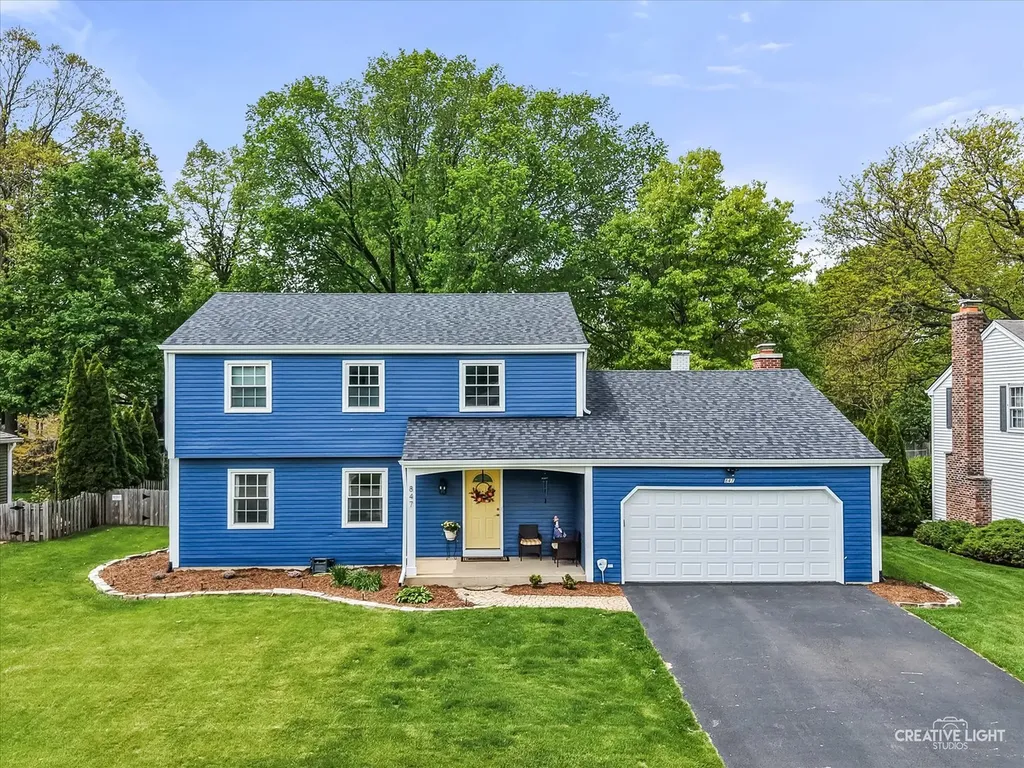 847 Woodland Hills Road Batavia IL 60510