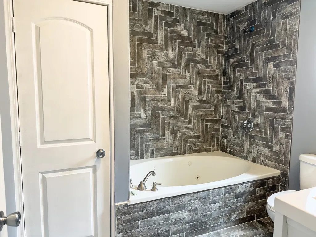 5415 West Rice Street Chicago IL 60651