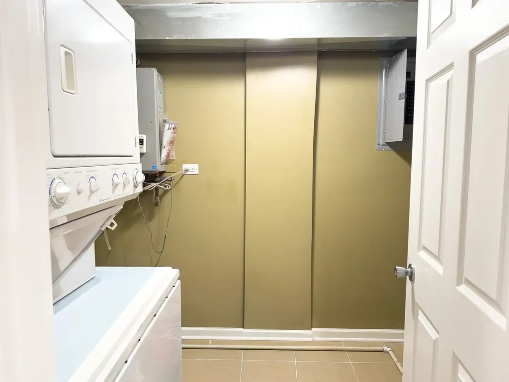 5415 West Rice Street Chicago IL 60651