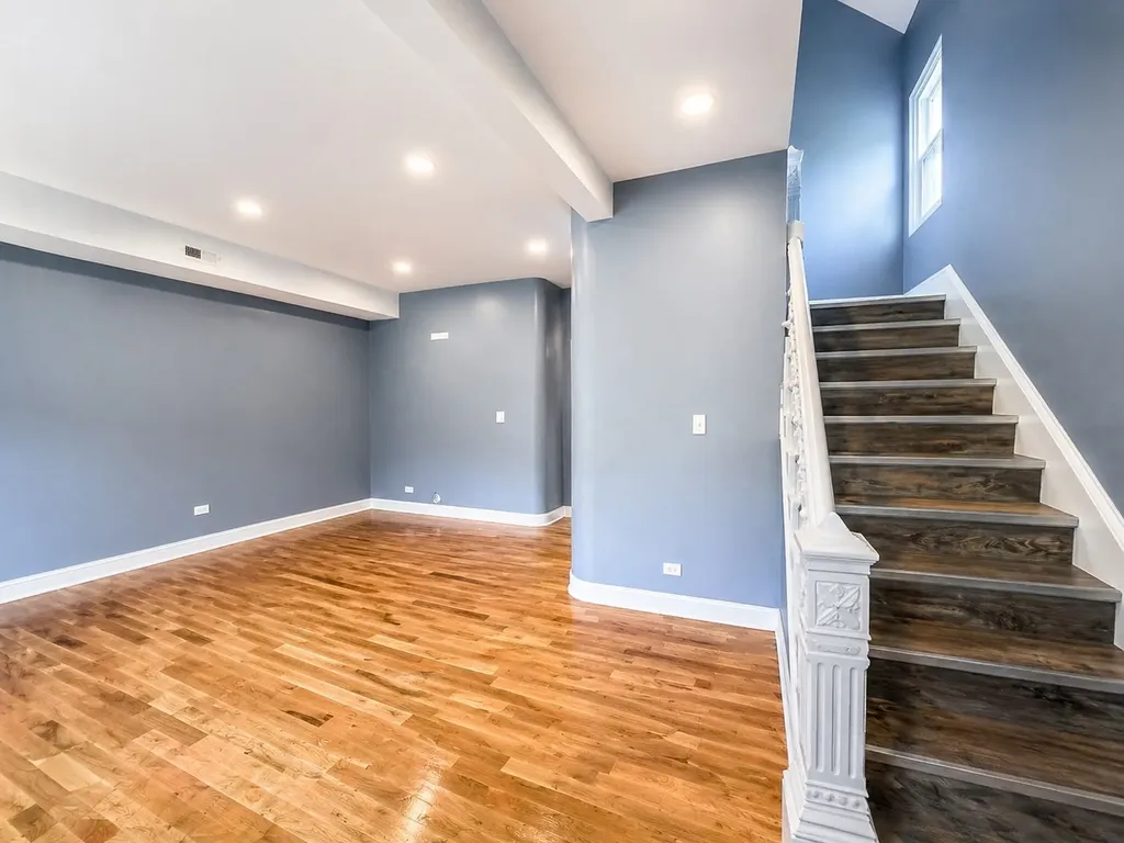5415 West Rice Street Chicago IL 60651