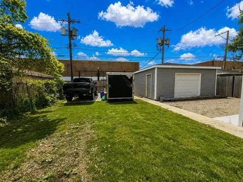 5415 West Rice Street Chicago IL 60651