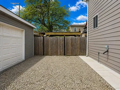 5415 West Rice Street Chicago IL 60651