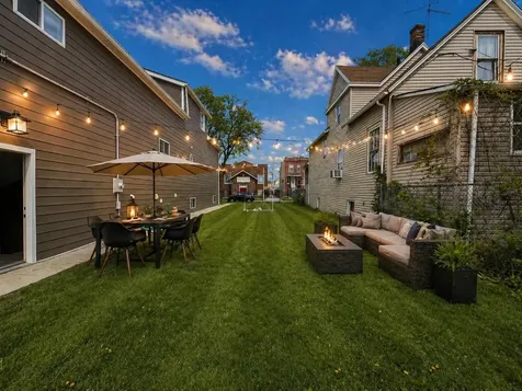 5415 West Rice Street Chicago IL 60651