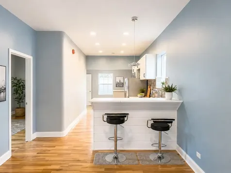 5415 West Rice Street Chicago IL 60651