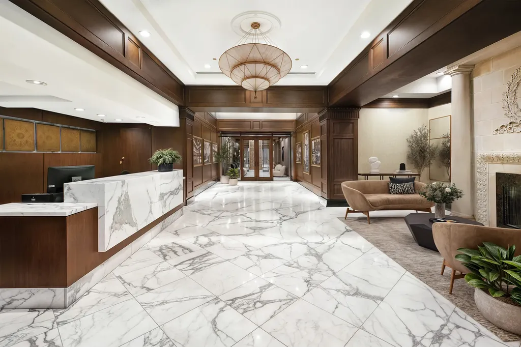 850 North Lake Shore Drive Chicago IL 60611