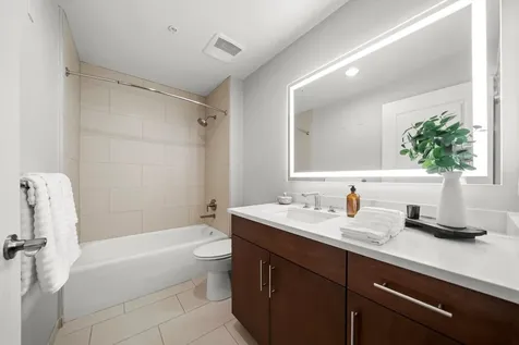 850 North Lake Shore Drive Chicago IL 60611