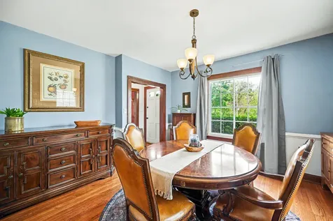 273 Geneva Road Glen Ellyn IL 60137