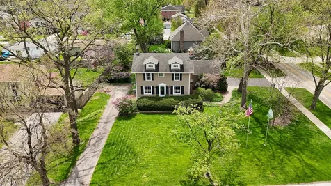 273 Geneva Road Glen Ellyn IL 60137