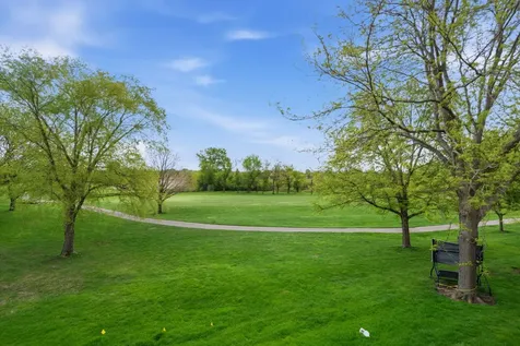 63 Tyler Court Streamwood IL 60107