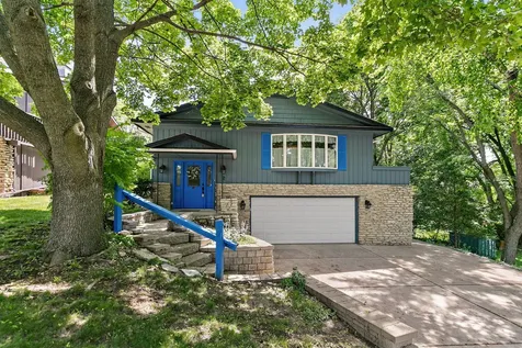 2 Summit Street East Dundee IL 60118