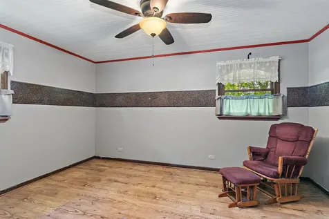 2 Summit Street East Dundee IL 60118