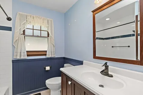2 Summit Street East Dundee IL 60118