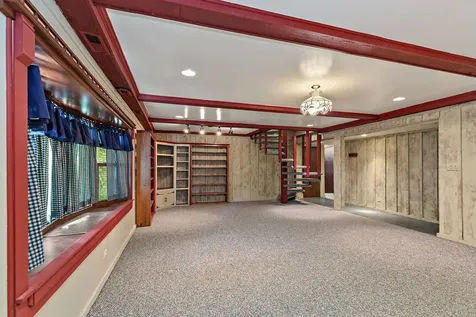 2 Summit Street East Dundee IL 60118