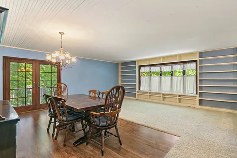 2 Summit Street East Dundee IL 60118
