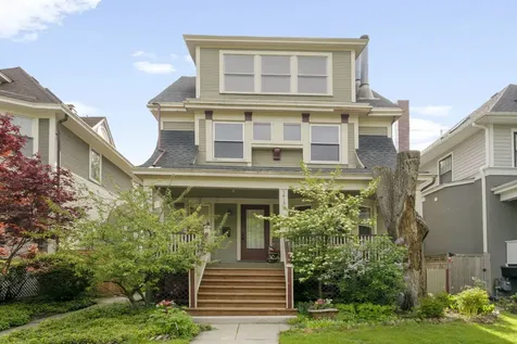 5415 North Wayne Avenue Chicago IL 60640