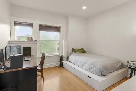 5415 North Wayne Avenue Chicago IL 60640